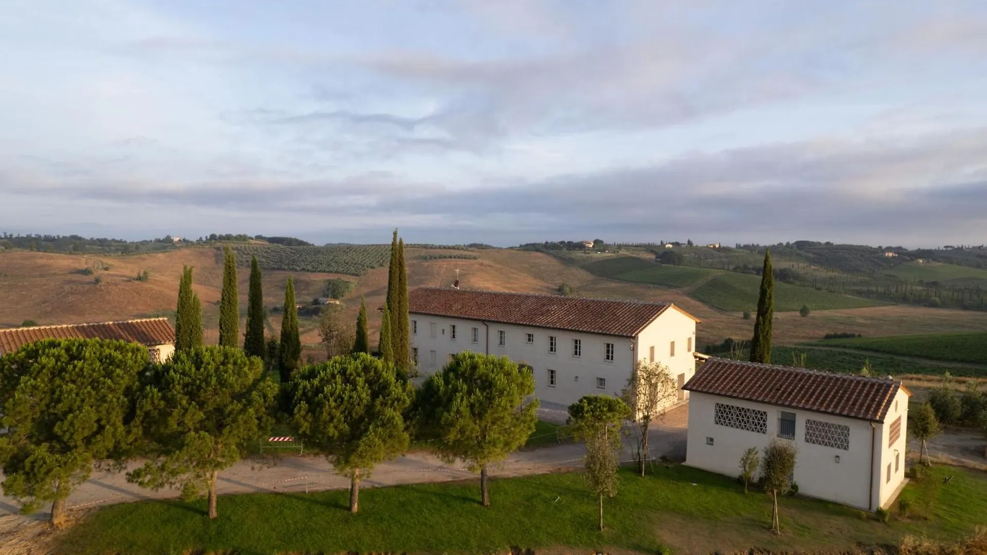 Colle Alberti Country House Cerreto Guidi Resort
